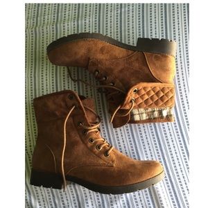 NWOT COMBAT BOOTS